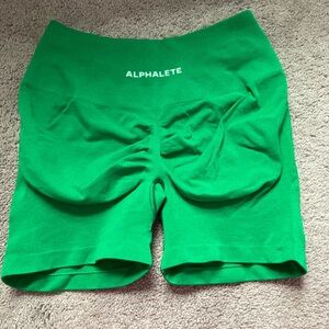 Alphalete Emerald Green Pump Short